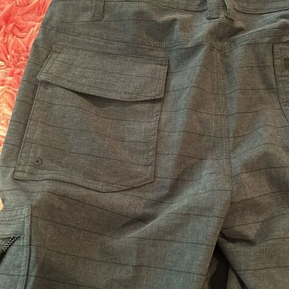 O'Neill Men's Crossover Hybrid Shorts, Excellent worn  once shorts, size 30 - Picture 13 of 13